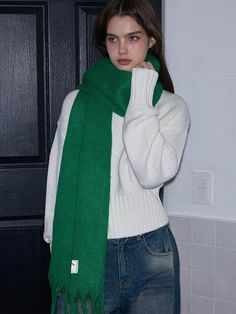 Composition : Polyester 100%Country of Origin : China Green Knit Scarf, Green Scarf Outfit, Thrift Fit, Dark Green Scarf, Thrift Fits, Emotional Control, Hit By A Car, Big Scarf, Chunky Scarf