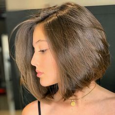 R A M B U T™  S E R I E S on Instagram: “Reposted from @pamela_cabelos #newhair #bobhaircut #lobhaircut #bobhair #beforeandafter #hairtransformation #hairideas #potongrambut…” Kylie Short Hair, Trendy We Fryzurach, Cortes De Cabello, Short Haircut Styles, Bob Haircut For Fine Hair, Long Bob Haircuts, Short Bob Haircuts