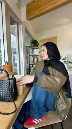 @noor2nano | @noorjawadd on ig Hijabi Fits Ideas, Hijabi Fall Outfits, Hijabi Aesthetic Outfits, New Hijab, Hijab Fashion Summer, Adidas Gazelle Indoor, Hijabi Fits, Modest Casual Outfits, Hijabi Outfit