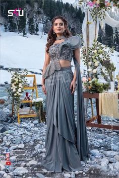 Indian Wedding Reception Outfits, Crop Top With Skirt, Reception Outfits, Top With Skirt, Bridesmaid Lehenga, Crop Top Lehenga, Lehenga Online, Indo Western Dress, Fancy Dresses Long