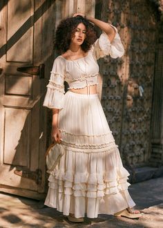 Marriage Party Dress, Bell Sleeve Crop Top, Maxi Skirt Set, Boat Neck Top, Spring Outfits Dresses, Italian Dress, Long Maxi Skirt, Bohemian Skirt, Tiered Ruffle Skirt