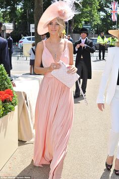 Royal Ascot Fashion, Ascot Fashion, Ascot Outfits, Ascot Style, Wedding Hats For Guests, Ascot Dresses, Elegant Hat