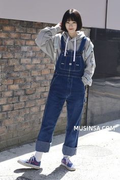 Looks Hip Hop, Winning Photography, Fall Family Photo Outfits, Sneakers Fashion Outfits, Victoria Bc, Family Photo Outfits, Outfits Fall, Inspired Outfits, 가을 패션