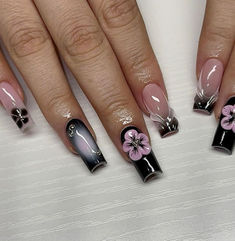 2000s Flower Nail Art, Acrylic Nails Tapered Square Medium, Short Acrylic Nails Black Design, Xxl Square Nail Designs, 2000s Flower Nails, Kali Uchis Nails Inspired, Gel Flower Nail Designs, Y2k French Nails, Black And Light Pink Nails