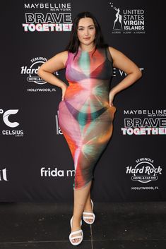 18 Curve and Plus-Size Models You Need to Know Plus Size Runway, Models On The Runway, Precious Lee, Paloma Elsesser, Hollywood Hotel, Model Runway, Bright Red Hair, Model Magazine, Curve Model