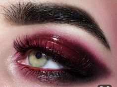 Goth Makeup Ideas, Black And Red Makeup, Red Makeup Looks, Goth Makeup Tutorial, Red Makeup, Unique Makeup, Top Makeup Products