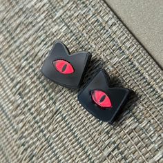 Red Crown Stud Earrings Cult Leader, Cute Stud Earrings, Red Crown, Indie Horror, Red Eye, Birthday List, Funky Jewelry, Earring Posts, Black Acrylic