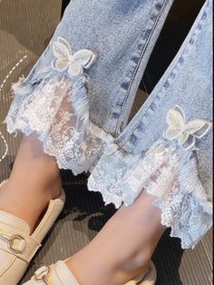 Lace Jeans, Butterfly Lace, Clothes Art, Caramel Corn, Denim And Lace, Mode Inspo, Upcycle Clothes, Fashion Sewing, Cute Fashion