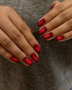 Pomegranate Nail Color, Red Berry Nails, Pomegranate Seed Nails, Dip Red Nails, Pomegranate Nail Art, Clear Red Nails, Dragonfruit Nails, Red Nail Inspo Short, Red And Purple Nails