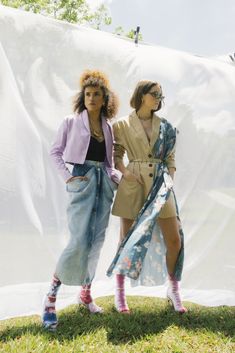 #vicunha #denim #jeansidentity #vtrends #fashion #magazine #ss21 #jeanswear #fashioneditorial #clashprinted #printed #vintageprints #retro #fashionretro #upcycling #theatrical #analog #35mm #romantic Vintage Prints, Magazine