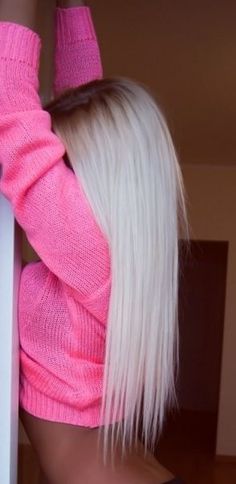 White / bleach blond hair / long hair Hair Colorful, White Blonde Hair, White Blonde, Platinum Blonde Hair, Hair Envy, Platinum Blonde, Love Hair, Pastel Goth, Hair Dos