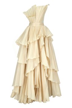 Pleated Bodice Dress, Tiered Pleated Skirt, Cult Mia Dress, Gown Haute Couture, Bodice Styles, Pleated Prom Dress, Orchid Dress, Beads Dress, Tiered Gown