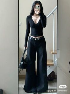 Glamour Outfit, Estilo Indie, Uni Outfits, Outfits Winter, Goth Outfits, Dark Fashion, Lookbook Outfits, Elegant Outfit