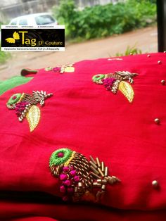 Parrot Maggam Work Designs, Aari Blouse Design, Small Motifs, Saree Tassels Designs, Birds Embroidery Designs, Traditional Blouse Designs, Aari Designs