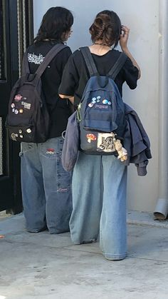 Homeless Style Fashion, Losercore Outfits, Nerd Outfit, Baggy Clothes Aesthetic, Skater Outfit, Baggy Outfit Ideas, Nerd Outfits, Skater Outfits