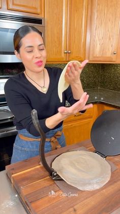 Villa Cocina on Instagram: "Homemade CORN TORTILLAS! Easier than you think #corn #corntortillas #tortillas #mexicanfood #tacos #instagood #reels #recipes #delicious #foodie #yummy #easyrecipes #food" Tortilla Recipes, Homemade Tortilla, Corn Tortilla, Recipes Delicious, Guest Speakers