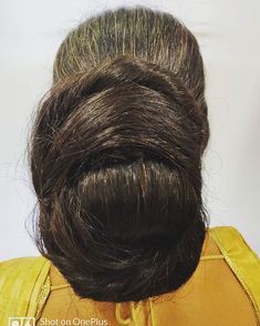 Monster Bun with Knee Length Extra Thick Hair Video Rapunzel Long Hair, Indian Long Hair Braid, Huge Hair, Big Bun Hair, Long Hair Ponytail, Long Indian Hair, Beautiful Buns, Extremely Long Hair, Big Bun