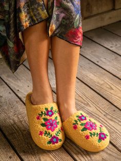 Icon Sherpa Slippers - Mustard Folk Flower-view 1 Fun Slippers For Women, Sherpa Slippers, Flower Men, Fun Slippers, Cozy Slippers, Slippers For Women, Cozy Gift, Slippers Cozy, Cold Outside