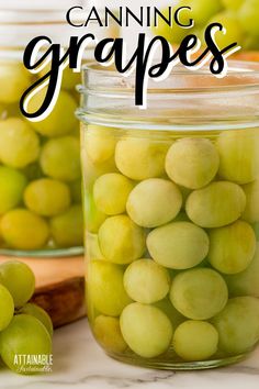 green grapes in jar Canning Grapes, Homemade Grape Jelly, Canning Jar Storage, Water Bath Canning Recipes, Fried Apple, Canning Kitchen, Chicken Salads, Stock Your Pantry