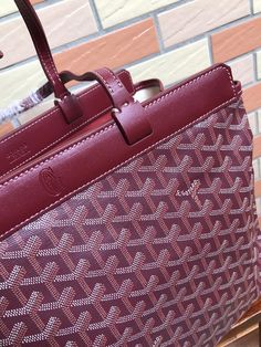 Charm - GOD Bags - 283 A+ Excellent Quality; Contact us if you've any questions in your mind. Goyard Bag, Ladies Handbags, Branded Packaging, Evening Clutch Bag, Tote Backpack, Grade 1, Luxury Items, Satchel Bags, Evening Bags