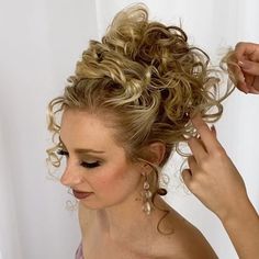 Formal Hairstyles Updo, Easy Formal Hairstyles, Formal Hairstyle, Wedding Hair Updo, Easy Hairstyles For Kids, Hairstyle Examples, Formal Hairstyles For Long Hair, Updo Tutorial, Curly Updo