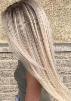 free hair color samples cater to all hair types, ensuring everyone can enjoy a stunning transformation. Platinum Balayage, Grey Ombre Hair, Blond Balayage, Balayage Blonde, Dirty Blonde Hair, Ombré Hair, Blonde Hair Looks, Brown Blonde Hair