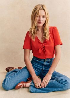 Short-sleeved blouse ;V-neckline fastened with bow and covered buttons;Length from shoulder 58 cm / 22.8 in (for a 36) Style Parisienne, Paris Mode, Romantic Outfit, Blouse Short Sleeve, Colourful Outfits, Red Blouses, Parisian Style, Fashion Advice, Work Outfit