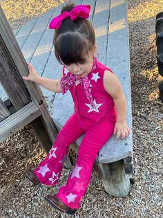 Perfect for  pictures or birthday party beautiful glitter ⭐️ Free!! neck  bandana ️ 3rd Cowgirl Birthday Party, Barbie Rodeo Party, Cowgirl 5th Birthday Party, My First Rodeo Birthday Girl Outfit, Penelope Outfits, Barbie Cowgirl Party, Toddler Cowgirl Costume, Toddler Cowgirl Outfit, Cowgirl Theme Birthday