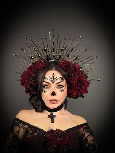 Katrina Halloween Costume, Sugar Skull Costume Outfit Diy, Dia De Los Muertos Makeup Ideas, Catrina Costume, Catrina Makeup, Muertos Makeup, Gothic Goddess, Crown Dark, Halloween Makeup Sugar Skull