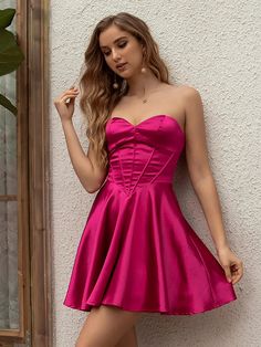 A-Line Short Fuchsia Elastic Woven Satin Homecoming Dresses 2022 is very popular among our customers across the globe. Currently, we provide a wide range of colors and sizes for you, so you can choose what you like according to your special requirements! Product Details:Season:Spring,Summer,Fall,Winter;Waist:Natural;Back Style:Zipper;Silhouette:A-Line/Princess;Fabric:Elastic Woven Satin;Embellishment:Ruffles;Neckline:Sweetheart;Sleeve:Sleeveless;Hemline/Train:Short/Mini;Built-In Bra:Yes;Shown Co Short Mini Dresses, Angel Fashion, Dresses Homecoming, Short Homecoming Dress, Lace Top Long Sleeve, Mini Cocktail Dress, Short Mini Dress, Tube Dress, Mini Dresses