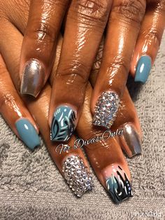 Dark Gel Nails, Nail Designs Bling, Fresh Nails, Posh Nails, Pretty Tips, Nails Bling, Brown Acrylic Nails, Abstract Nails