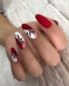 Red and black oval nail 37 Almond Nails Designs, Pretty Acrylic Nails, Floral Nails, Fancy Nails, Cute Acrylic Nails, Acrylic Nail Designs