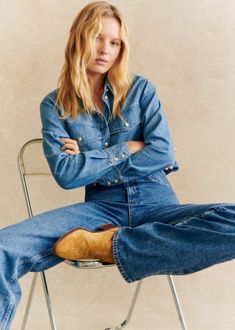 Long-sleeved shirt in organic cotton;Straight cut;Classic collar;Flap chest pockets;Button closure;Length: 72 cm / 28.3 in (for a 36) Sezane Denim, 2024 Wardrobe, Fall Lookbook, Denim Blouse, Parisian Style, Straight Cut, Denim Blue, Mood Board, Blue Denim