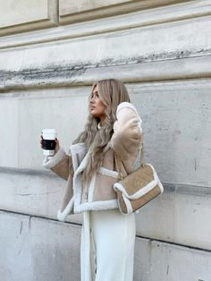 Winter outfits, winter aesthetic, winter fashion outfits, winter outfits aesthetic, winter outfits cold, winter mom jeans outfits, winter mom outfits casual, winter mom, winter moments, winter mom jeans, cozy outfit ideas, cozy outfit aesthetic, cozy outfit ideas winter Mom Jeans Outfits Winter, Cozy Mom Outfits, Cozy Outfit Ideas Winter, Winter Mom Outfits, Jeans Outfits Winter, Cozy Outfit Aesthetic, Mom Jeans Outfits, Aesthetic Winter Fashion, Outfits Winter Aesthetic