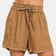 The Washed Linen Frayed Hem Drawstring Shorts Are A Must-Have For The Summer Season. Made From Lightweight Linen Fabric, These Shorts Are Breathable And Comfortable For All-Day Wear. The Frayed Hem Adds A Touch Of Casual, Beachy Charm To The Design. The Drawstring Waist Allows For A Customizable Fit And Added Comfort. These Shorts Are Perfect For Creating Effortless And Laid-Back Summer Outfits. Pair Them With A Simple Tee And Sandals For A Relaxed, Yet Stylish Look That's Perfect For Warm Weath Chic Shorts, Linen Bottoms, Casual Summer Shorts, Simple Tees, Linen Style, Linen Shorts, Drawstring Shorts, Summer Season, Summer Casual