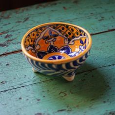 Three-Footed Bowls Salsa For Chips, Salsa Bowls, Fiesta Party Decorations, Mexican Ceramics, Chips And Salsa, Snack Bowls, Oven Microwave, Bowl Designs, Cereal Bowl