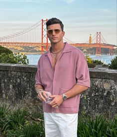 Pink Shirt Men, College Outfits Men, Mens Business Casual, Classy Clothing, Mens Business Casual Outfits, Shirt Outfit Men