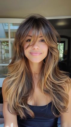 40 Heavy Highlights On Dark Hair Hairstyles That Will Make You Feel Like a Bombshell Layered Hair For Long Face, Chunky Face Framing Layers, Heavy Face Framing Layers, Heavy Highlights On Dark Hair, Face Framing Layers With Bangs, Dark Hair Hairstyles, Face Frame Highlights, Heavy Highlights, Face Framing Highlights