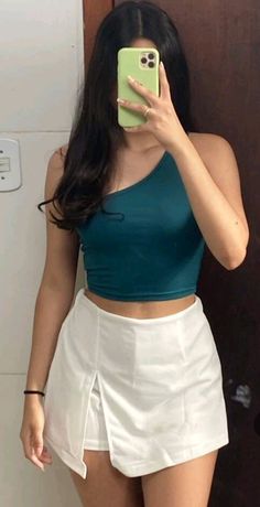 #shein #paty #ideias de look
#inspiração Shein Fashion, Swag Girl Style, Ribbed Crop Top, Fashion Design Clothes, Fashion Aesthetic