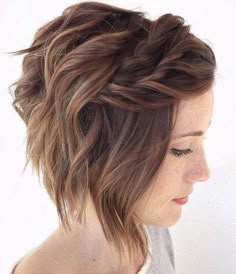 Short Braided hair Flatiron Curls, Aline Bob, Double Twist, Inverted Bob, Long Bangs, Short Wavy Hair, Penteado Cabelo Curto, Short Hair Updo, Short Hairstyle