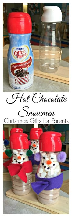 Coffee Creamer Snowmen are the perfect Christmas gifts for parents from their children! Teachers are going to love this recycled project made from plastic coffee creamer containers. Coffee Creamer Container, Creamer Bottles, Creamer Container, Parents Christmas, Teacher Birthday Gifts, Cadeau Parents, Friends Youtube, Eco Friendly Christmas, Christmas Gifts For Parents