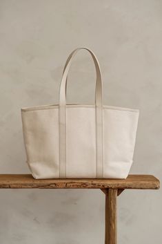 Embrace the art of organized elegance with our Structured Tote Bag — where luxury meets practicality in every stitch. Designed in an exclusive collaboration with luxury fashion brand Dāl the Label, we've created a versatile utility that's a testament to your dynamic lifestyle. Weaving together a symphony of timeless de Minimal Exterior, Structured Tote Bag, Everything Stays, Holiday Trip, Work Tote Bag, Work Tote, Open Top, Going To Work, Who What Wear