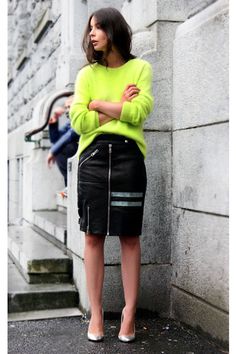 Green Skirt Outfits, Acne Sweater, Lime Green Skirt, Outfit Inspiration Women, Neon Outfits, Neon Fashion