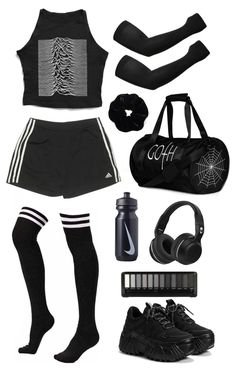 Sporty Emo Outfits, Gothic Workout Outfit, Punk Workout Clothes, Gothic Athletic Wear, Emo Athletic Outfits, Alternative Athletic Outfits, Goth Sport Outfit