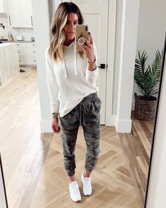 Joggers Outfit, Camo Pants, Athleisure Outfits, Sporty Outfits, Drawstring Hoodie, Mom Outfits, The Mirror