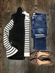 Simple fall outfit Outfits Comfy, Simple Fall Outfits, Clothes And Shoes, Outfit Jeans, Outfit Trends, Fall Accessories, Business Outfit, Looks Chic, Casual Flats