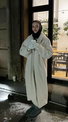 Stylish outfit for winter. Balaclava and coat Norway Winter Outfits, Outfits Ideas Women, Casual Outfit Ideas For Women, Casual Outfits Ideas, Russian Clothing, Casual Outfit Ideas, Parisian Women, Outfit Ideas For Women, Casual Trends