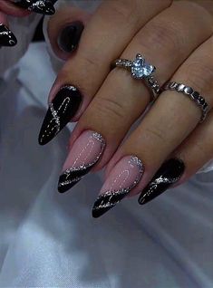 Black Prom Nails, Soya Mumu, Black Acrylic Nails, New Year's Nails, Silver Nails, Fabulous Nails, Pretty Acrylic Nails, Fancy Nails, Chic Nails