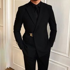 Mens Suits Style Modern Fashion Looks, 3 Piece Suit Men Classy, Black Outfit Men, Men's Business Outfits, Smart Casual Wardrobe, Smart Casual Dress, Classy Outfits Men, Indian Men Fashion