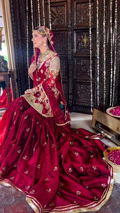 Red Sharara With Dabka For Navratri, Red Dabka Sharara For Navratri, Red Sharara With Dabka Work For Navratri, Red Kundan Kurta For Festivals, Red Chinon Sharara For Eid, Red Chinon Sharara For Diwali, Red Dabka Work Sharara For Diwali, Anarkali Style Red Sharara With Dabka, Red Sharara With Dabka Work For Diwali